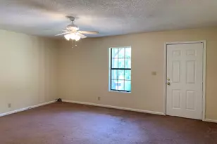 671 - B Country Club Rd, Cochran, GA 31014 - Photo 2