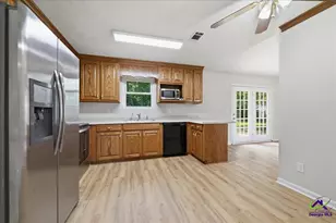 208 Sun Valley, Warner Robins, GA 31093 - Photo 6