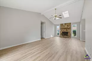 208 Sun Valley, Warner Robins, GA 31093 - Photo 4