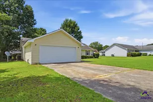 208 Sun Valley, Warner Robins, GA 31093 - Photo 2
