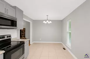 196 Peartree Ln, Riverdale, GA 30274 - Photo 20