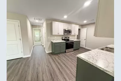 305 Airman Boulevard, Warner Robins, GA 31088 - Photo 8