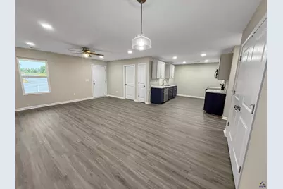 307 Airman Boulevard, Warner Robins, GA 31088 - Photo 6