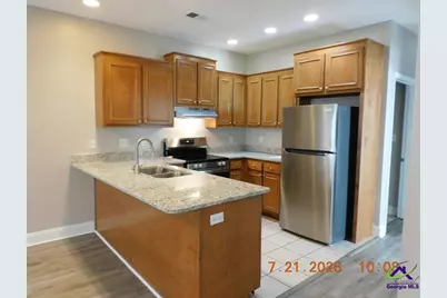 506 Club Villa Court Apt. #2, Kathleen, GA 31047 - Photo 4