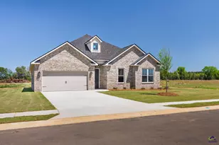 211 Farmland Circle, Perry, GA 31069 - Photo 2