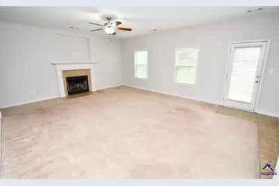 114 Great Oak Way, Warner Robins, GA 31088 - Photo 2