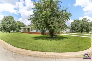 201 Bradford Dr, Byron, GA 31008 - Photo 6