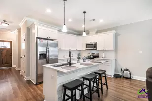 309 Charles Gray Blvd, Perry, GA 31069 - Photo 10