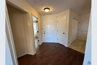 110 Island Boulevard, Warner Robins, GA 31088 - Photo 2