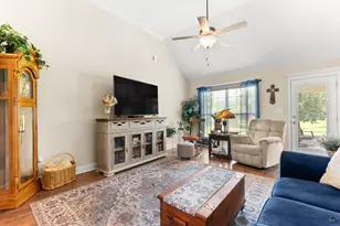 406 Stonebrook Cir, Byron, GA 31008 - Photo 8