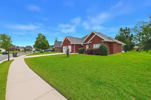 406 Stonebrook Cir, Byron, GA 31008 - Photo 52