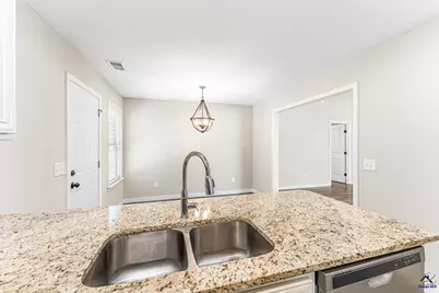 120 Jaybee Drive, Warner Robins, GA 31088 - Photo 12