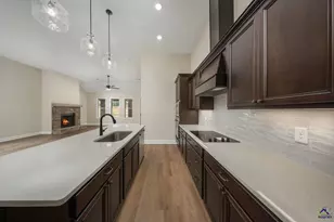 2 Pleasant Oaks Dr, Perry, GA 31069 - Photo 8