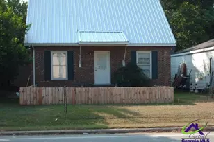 1129 Macon Rd, Perry, GA 31069 - Photo 1
