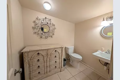 404 Oakview Square, Warner Robins, GA 31093 - Photo 6