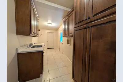 404 Oakview Square, Warner Robins, GA 31093 - Photo 4