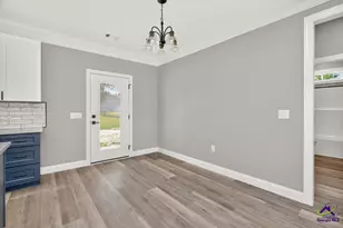 143 Village Cir, Cochran, GA 31014 - Photo 12