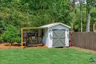 2021 Laurel Dr, Perry, GA 31069 - Photo 88