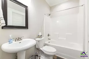 266 Lakeview Dr, Macon, GA 31211 - Photo 28