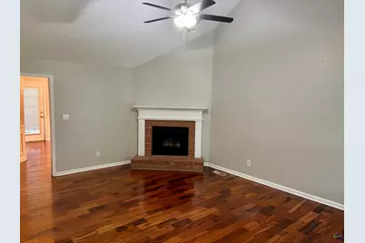 401 Windsor Court, Macon, GA 31216 - Photo 4