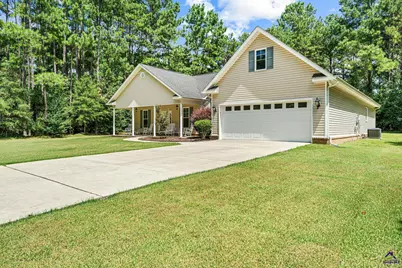 142 Honeysuckle Trace, Cochran, GA 31014 - Photo 2