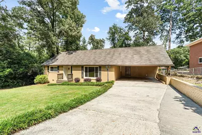 308 Clairmont Drive, Warner Robins, GA 31088 - Photo 2