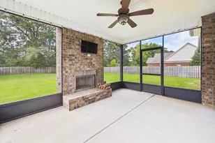 212 Oakley Ct, Bonaire, GA 31005 - Photo 32
