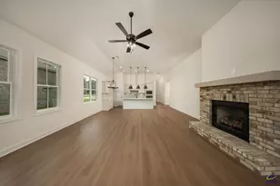 4 Pleasant Oaks Dr, Perry, GA 31069 - Photo 18