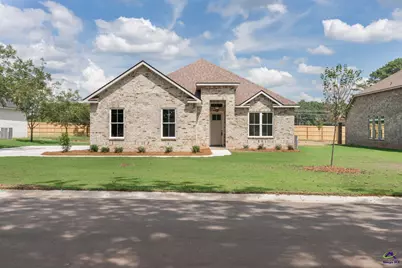 4 Pleasant Oaks Drive, Perry, GA 31069 - Photo 1