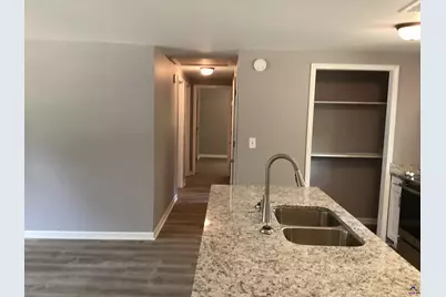 209 E Valley Drive, Fort Valley, GA 31030 - Photo 4