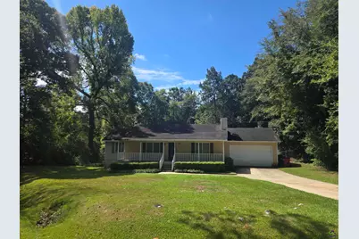 102 Colllins Court, Macon, GA 31216 - Photo 1