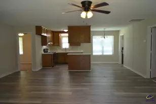 79 N Camp Dr, Byron, GA 31008 - Photo 6
