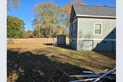692 Center Street, Macon, GA 31217 - Photo 12