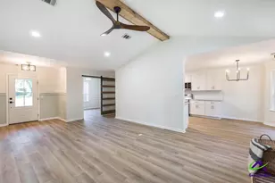 227 Crestwood Cir, Centerville, GA 31028 - Photo 10