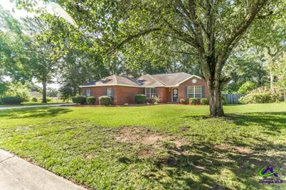 227 Crestwood Circle, Centerville, GA 31028 - Photo 2