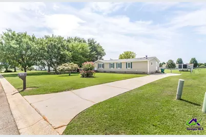 309 Centennial Drive, Byron, GA 31008 - Photo 2