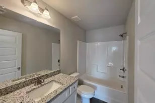 136 Red Birch LN, Warner Robins, GA 31093 - Photo 16
