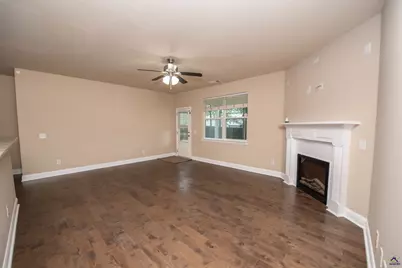 212 Chrisopher Luke Circle, Perry, GA 31069 - Photo 4