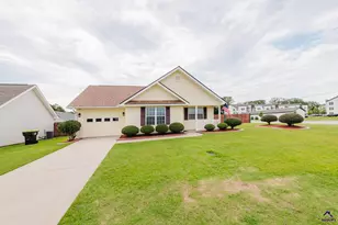 605 Deerfield Cir, Warner Robins, GA 31088 - Photo 2