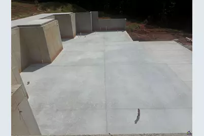 415 Forest Pointe Drive, Forsyth, GA 31029 - Photo 2