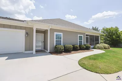 438 Nandina Court, Warner Robins, GA 31088 - Photo 2