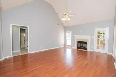 225 Autumn Woods Drive, Warner Robins, GA 31088 - Photo 10