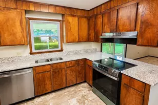 105 Auburn Dr, Warner Robins, GA 31093 - Photo 6