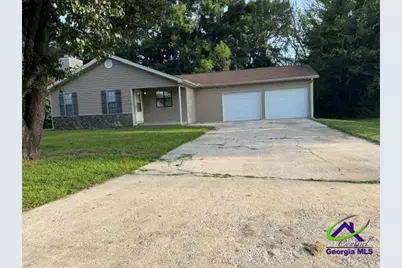 302 Sunshine Way, Warner Robins, GA 31093 - Photo 1