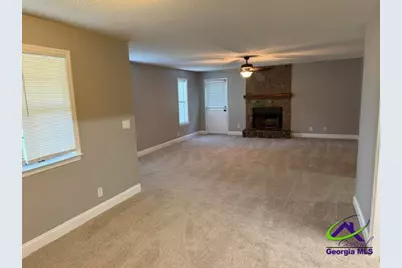 302 Sunshine Way, Warner Robins, GA 31093 - Photo 2