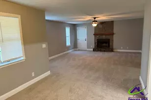 302 Sunshine Way, Warner Robins, GA 31093 - Photo 2