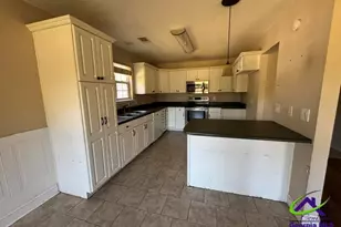 517 Tharpe Rd, Warner Robins, GA 31088 - Photo 6