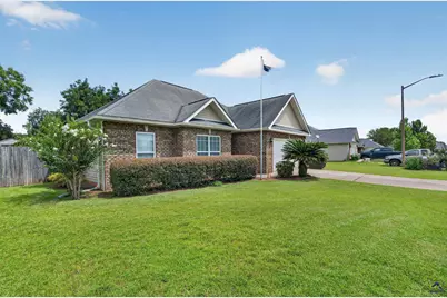 114 Lavendar Lane, Perry, GA 31069 - Photo 2