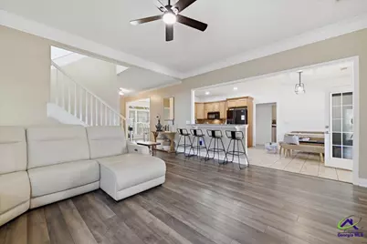 110 Cole, Warner Robins, GA 31088 - Photo 8