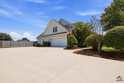 110 Cole, Warner Robins, GA 31088 - Photo 4